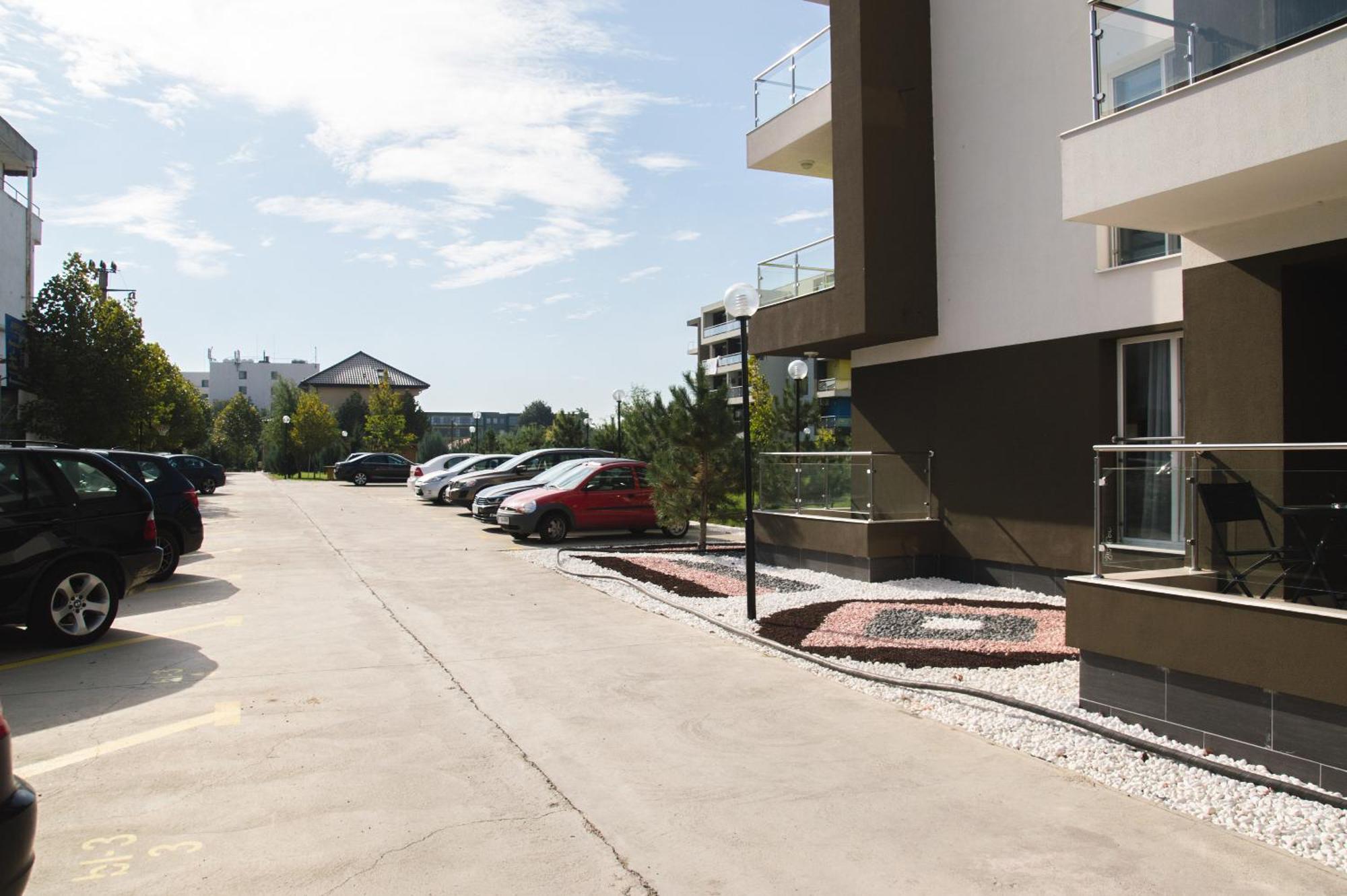 Airport Residence - 5 Mins From Airport 奥托佩尼 外观 照片
